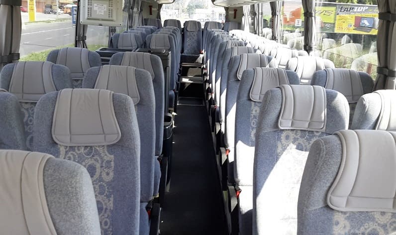 Hungary: Coaches operator in Pest in Pest and Vác